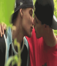 HE LOVES ME 3 598cdecb2389b.gif