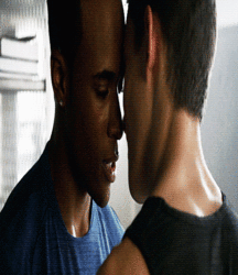 HE LOVES ME 3 598cded31c460.gif