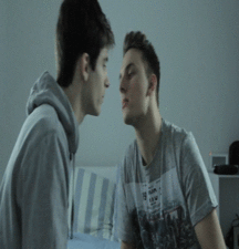 HE LOVES ME 3 598cded635610.gif
