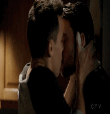 HE LOVES ME 3 598cdee1be58b.gif