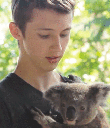 HE LOVES ME 3 598cdeef85f83.gif