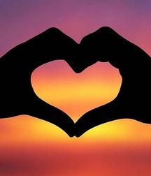 HE LOVES ME 5 598fa6e08d004.jpg