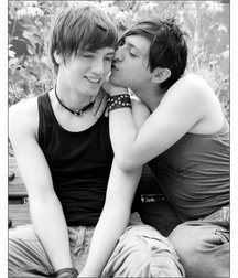 HE LOVES ME 5 598fa6f050c4a.jpg