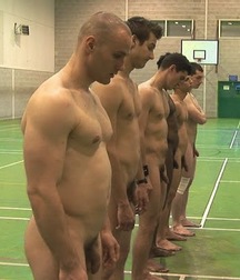 Public-Nudity 59b5190c6635f.jpg