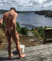 Public-Nudity 59b51977ef3f2.jpg