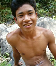Lao 59bbae14b4413.jpg
