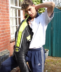 young biker 59bbb62b5bd29.jpg