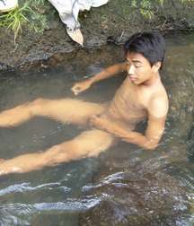 Kadek 59bd0dde6c468.jpg