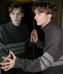 Uploaded by:Flo 59d35a5bac09d.jpg