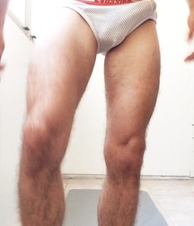 Summertime bulges  5acef1a398da8.jpeg