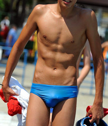 Summertime bulges 2 5acfd115865ab.jpeg