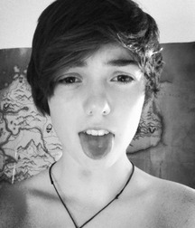 hot boys 56b602fac346b.jpg