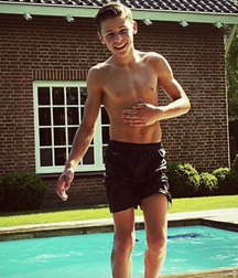 UNCLE ERNIE'S MIX-IT-UP LX 59a9655713dac.jpg