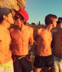 Uncle Ernie's Boner Makers 11 59e964c91cc09.jpg