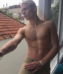 Sexy Lads 2 59f222dcc52c0.jpg