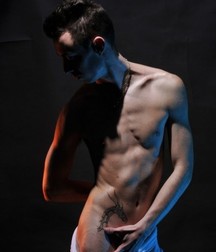 Erik Blue gay model 599b18ff15b37.jpg