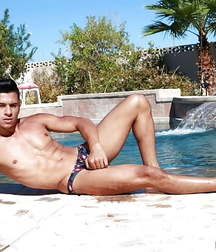 ARMOND RIZZO POWER BOTTOM 599c63247feb5.jpg
