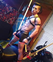 ARMOND RIZZO POWER BOTTOM 599c635be1483.jpg