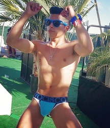 ARMOND RIZZO POWER BOTTOM 599c635f6a128.jpg