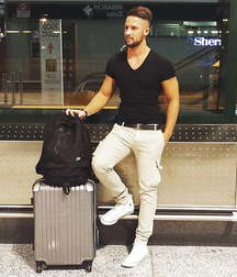 Beautiful sexy guys 1 599daca0c1d1c.jpg