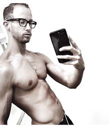 Beautiful sexy guys 1 599dacbd29d93.jpg