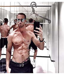 Beautiful sexy guys 1 599dacc5caa21.jpg