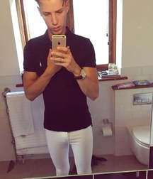 Beautiful sexy guys 1 599dacd12b401.jpg