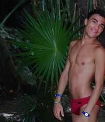Beautiful sexy guys 2 599dd4262f9e3.jpg