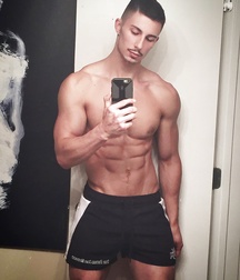 Beautiful sexy guys 2 599dd47f4c905.jpg