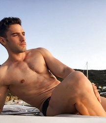 Beautiful sexy guys 2 599dd4adc37f8.jpg