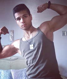 Beautiful sexy guys 2 599dd51831b42.jpg