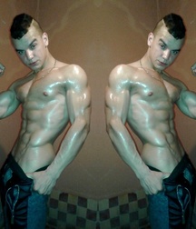Beautiful sexy guys 2 599dd5269776c.jpg