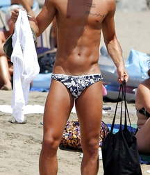 Beautiful sexy guys 2 599dd5493d431.jpg