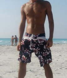 Beautiful sexy guys 2 599dd56902cff.jpg