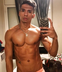 Beautiful sexy guys 2 599dd5b5d3888.jpg