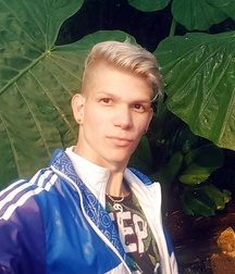 Beautiful sexy guys 2 599dd5e8bf01d.jpg