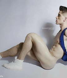 Beautiful sexy guys 2 599dd6103d5c1.jpg