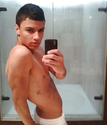 Beautiful sexy guys 3 599ee9b7b3a96.jpg