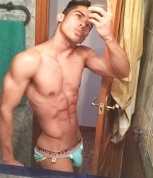 Beautiful sexy guys 3 599ee9bcb7234.jpg
