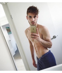 Beautiful sexy guys 3 599ee9e0a02a7.jpg