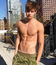 Beautiful sexy guys 3 599eea0b4ef3b.jpg