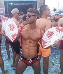 Beautiful sexy guys 3 599eeb4a8ea71.jpg