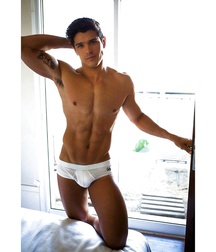 Beautiful sexy guys 3 599eebb8dc515.jpg