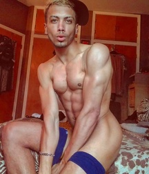 Beautiful sexy guys 3 599eebcdabb8a.jpg