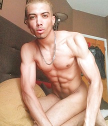 Beautiful sexy guys 3 599eebed1d73c.jpg