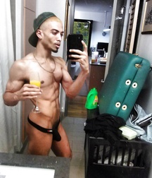 Beautiful sexy guys 3 599eec3de1f1e.jpg
