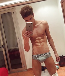 Beautiful sexy guys 3 599eec5d1171e.jpg