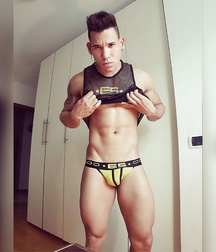 Beautiful sexy guys 3 599eecbb7ad2c.jpg