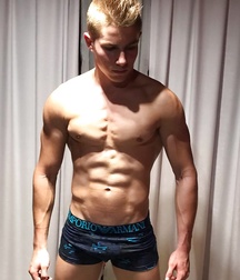 Beautiful sexy guys 3 599eecded47b5.jpg