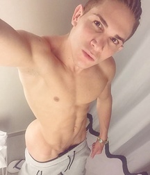 Beautiful sexy guys 3 599eed00d0318.jpg